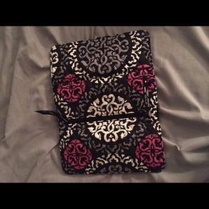 Canterberry magenta trifold wallet